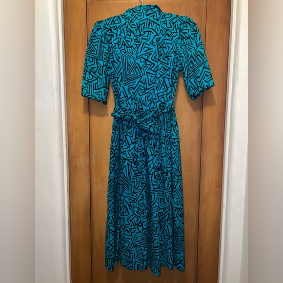 Fun turquoise 80s print shift-waist dress - Picture 2 of 7